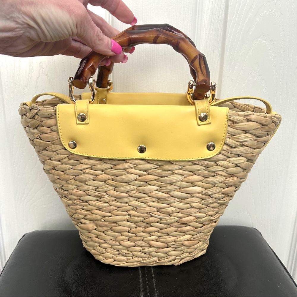 Yellow and Tan Straw Woven Bamboo Handle/Crossbody Bag - Picture 8 of 11